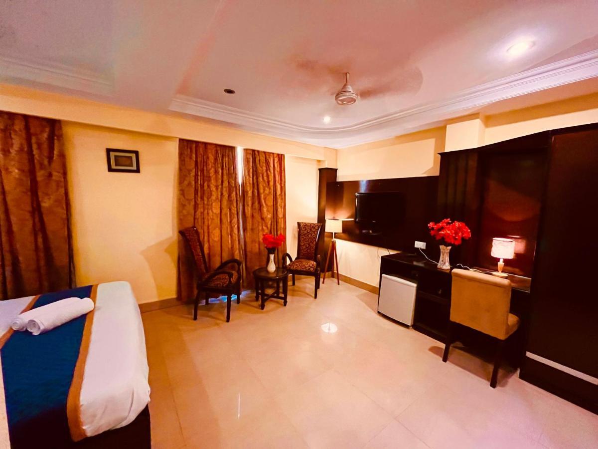 Hotel Reo Twist, Haridwār Buitenkant foto